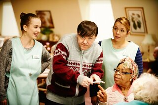 Entre humour noir et émotions, la recette qui marche depuis 20 ans pour Ricky Gervais