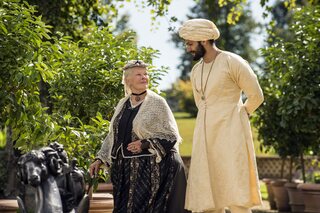 Judi Dench époustouflante dans ‘Confident Royal’ sur La Une