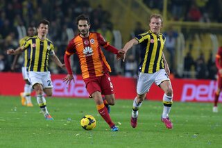 One day, one goal: Hamit Altintop scoort mooiste goal van 2010