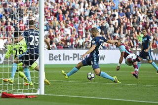 One day, one goal: Payet scoort na wandeling door de Middlesbrough-verdediging