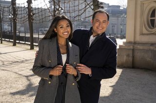 Thomas de Bergeyck et Laura Beyne dans Place Royale