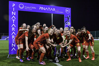 Begin dit jaar wonnen de Red Flames de Pinatar Cup: hun eerste internationale toernooi