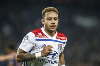 One day, one goal: de fabelachtige krul van Depay tegen PSG