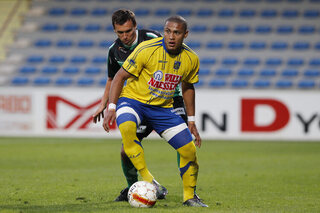One day, one goal : Paulo Henrique slalome dans la défense de Gand