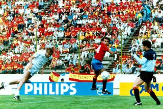 3: Leo Van der Elst schrijft voetbalgeschiedenis op het WK van 1986 in Mexico