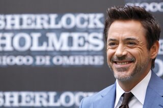 Brokkenpiloot Robert Downey Jr. amuseert zich opnieuw op de filmset