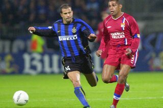 One day, one goal: Luigi Di Biagio fusilleert Atlético-doelman met keiharde knal
