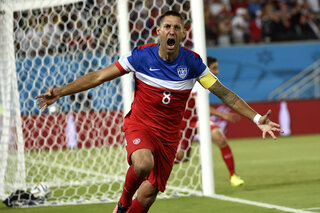 One day, one goal: Dempsey opent Amerikaanse WK-campagne al na 29 seconden