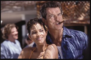 Les James Bond Girls qui ont volé la vedette de l’agent 007
