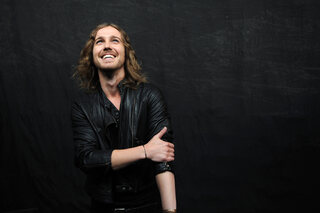 Julien Doré en six tubes