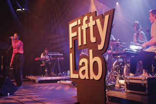 Découvrez les talents musicaux de demain grâce à l’événement bruxellois Fifty Lab