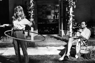 Waarom Stanley Kubricks ‘Lolita’ anno 2022 niet meer door de beugel kan