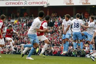 One day, one goal: Arteta schiet de netten van Aston Villa net niet aan flarden