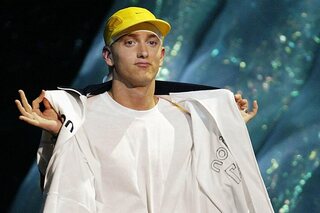Het verhaal achter Eminems hit 'Without Me' die 20 jaar geleden uitkwam