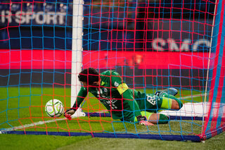 One day, one goal: de baalavond van doelman Brice Maubleu, auteur van een knotsgekke owngoal