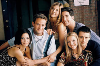 Le groupe de "Friends", une amitié iconique à la télévision.