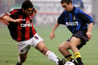 Legendarische wedstrijden: AC Milan vernedert Inter in een historische stadsderby
