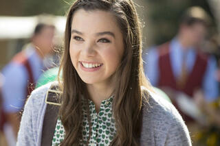 Hailee Steinfeld in Pitch Perfect 2