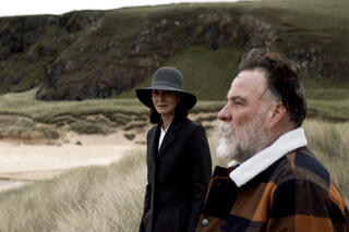 Bouli Lanners et Michelle Fairley dans 'L'Ombre d'un mensonge'