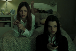 Vingt ans de ‘The Ring’ : en quoi le film diffère-t-il du livre ?