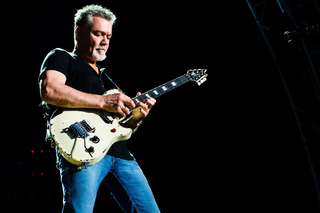 Deze muzieksterren overleden afgelopen maand