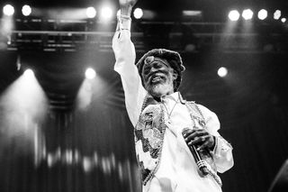 Deze muzieksterren overleden afgelopen maand