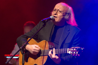 Deze muzieksterren overleden afgelopen maand