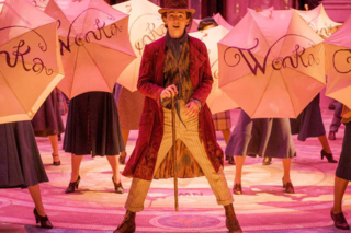 Le rôle principal revient à…