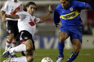 Carlos Tévez est décisif avec Boca Juniors contre River Plate en Copa Libertadores