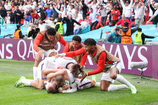 L'Angleterre célèbre le but de Harry Kane face à l'Allemagne en huitièmes de finale de l'Euro2020