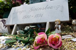 La tombe de Serge Gainsbourg, grand amour de Jane Birkin.