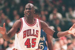 Michael Jordan met het rugnummer 45
