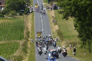 Les bordures sur le Tour de France peuvent être mortelles pour les coureurs