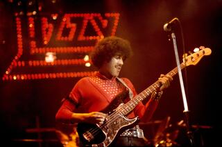 Phil Lynott, de Thin Lizzy-frontman die uitgroeide tot de grootste rockster van Ierland