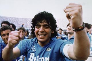 "Diego Maradona" retrace le parcours de la légende du football argentin