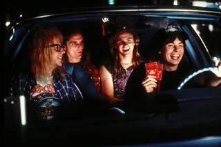 'Wayne's World', un des films avec une scène iconique de chant en voiture.