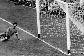 Nelinho trompe Zoff à la Coupe du monde 1987