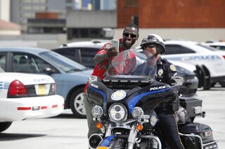 Omar Sy drôle dans le Flic de Belleville