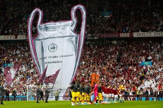 Aston Villa won de finale van Bayern.
