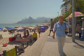 Lieve Blancquaert zou Lieve Blancquaert niet zijn zonder haar fototoestel. De presentatrice portretteert dan ook alle mensen die met haar over hun seksuele leven praten.