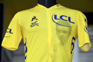 Eddy Merckx est celui qui a porté le plus longtemps le maillot jaune sur le Tour de France