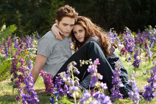 Robert Pattinson et Kristen Stewart dans la saga Twilight