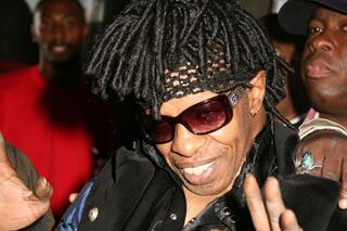 10 popsterren die ooit dakloos waren