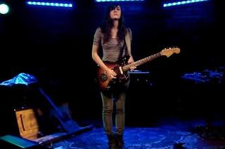 Top 10 van de beste vrouwelijke gitaristen