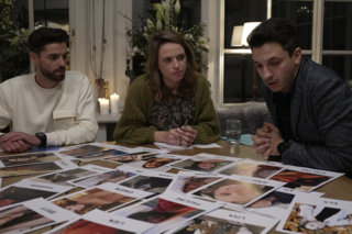 Naast de hulp van psychologe Sarah Van Pelt springen ook Stephanie en Juniors goede vriend Bram bij waar nodig.