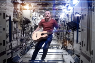 In 2013 werd de Canadees Chris Hadfield geselecteerd voor een ruimtereis naar het Internationaal Ruimtestation ISS.