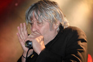 Portrait de Belge: Arno Hintjens, chanteur de charme raté et magnifique acteur dans Préjudice