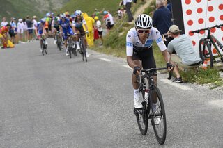 Egan Bernal in actie tijdens de Tour van 2019