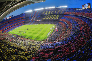 Le Camp Nou, le temple du football où Cruijff et Messi ont écrit l'histoire