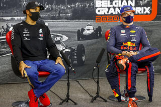 Max Verstappen et Lewis Hamilton se livre en féroce duel en F1